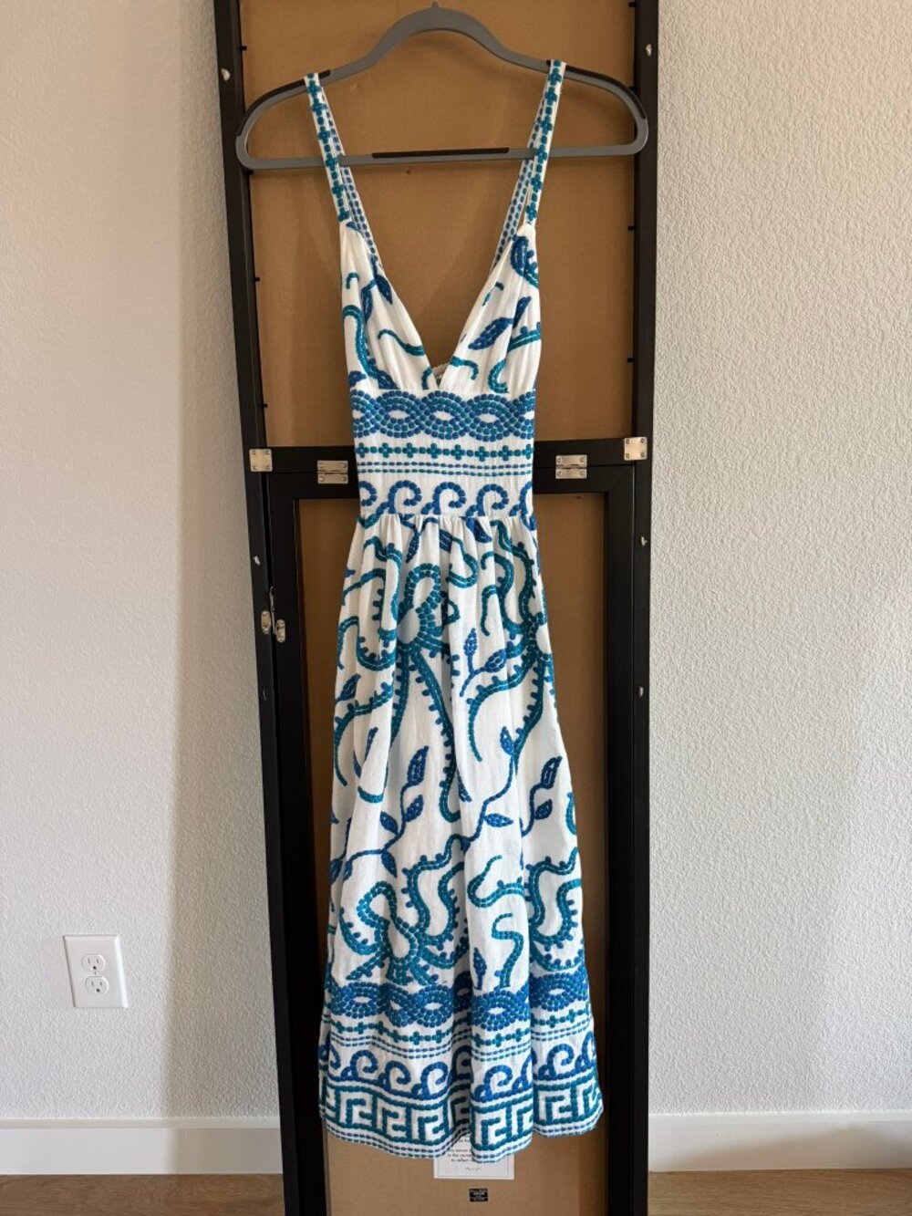 P036 Anthropologie White Embroidered Maxi Dress